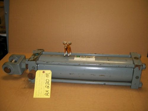 Lynair h-5e42-20 hydraulic cylinder 3000 psi 5&#034; bore 20&#034; stroke 2&#034; rod diam. for sale