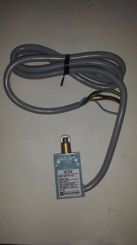 New telemecanique limit switch w/ wiring 300v, 6a, xcm-a102 for sale
