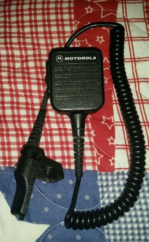 Motorola handheld speaker microphone NMN6166C with bonus speaker.
