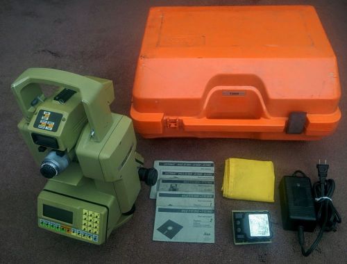 Leica Wild T1010 Total Station And Distomat With Case, Battery, Charger, Manuals