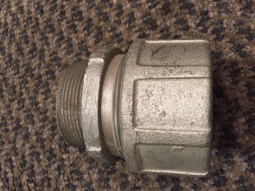 CROUSE HINDS 2 INCH CORD AND CABLE FITTING