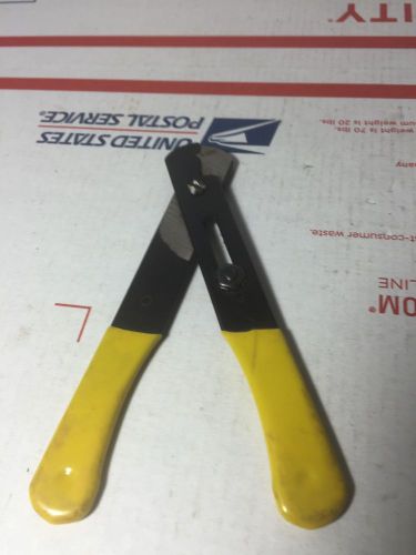 K. Miller Tool Model 100 Used Yellow Handle Wire Strippers (#0081)