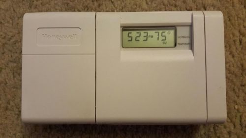 Honeywell T8112D1005 5-2 day Programable Thermostat &#034;White&#034; T8112
