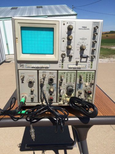 Tektronix 7904 oscilloscope w/4 modules and probe kit for sale