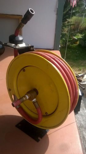 Air hose retractable reel