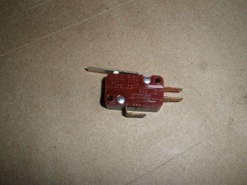 Vintage e34-50hx no nc light force lever snap limit switch nos cherry e34 usa for sale