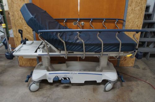 Stryker 1007 Transport Stretcher with Pad ~ DOM 2009