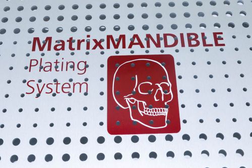 &#034;NEW&#034; Synthes MatrixMANDIBLE Plating System Sterilization &#034;Case &amp; Lid ONLY&#034; 306.
