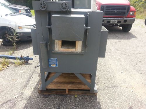 Cooley 0-2500 degree heat treating box furnace 8&#034; w x 5&#034; h x 18&#034; l for sale