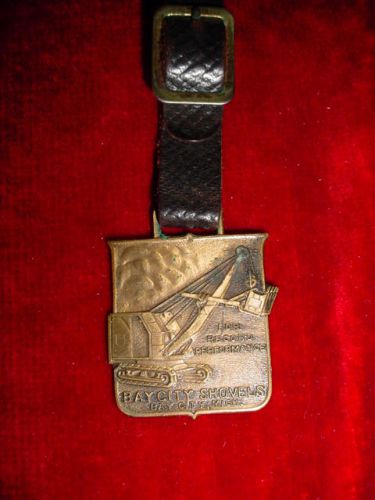 RARE VINTAGE BAY CITY MI SHOVELS FOR RECORD PERFORMANCE WATCH FOB NO RESERVE!