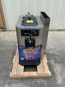 2012 Taylor C709-33 Soft Serve Frozen ice cream machine freezer air cooled two