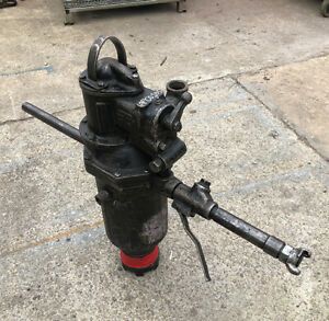 Ingersol Rand 5881A - IMPACT WRENCH 2-1/2&#034; DR PNEUMATIC 50,000LB TORQUE