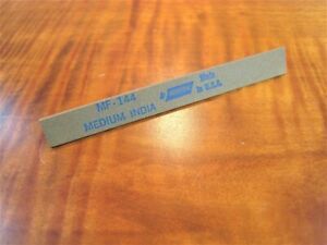 NOS! NORTON NO.MF-144 USA MADE MEDIUM INDIA OIL FILLED TRIANGLE SHARPENING STONE