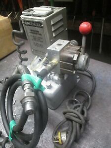 GREENLEE 915 ELECTRIC HYDRAULIC PUMP  w/HOSE