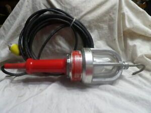 Woodhead Explosion Proof Hanging Trouble Light 25 Ft. Cord. No. 61430