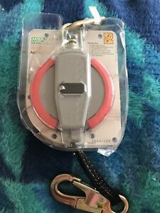 MSA APTURA LT12 12&#039; Line Self Retracting Lanyard Lifeline New In Plastic