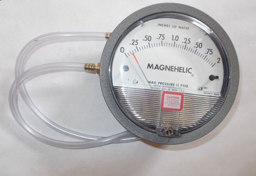 Pressure Gage Model # 2002 Magnehelic 0-2&#034; Inches of water 15 PSIG