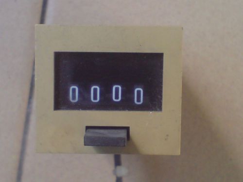 HENGSTLER COUNTER 0 873 107  24VDC -20 J/s  WITH RESET BUTTON