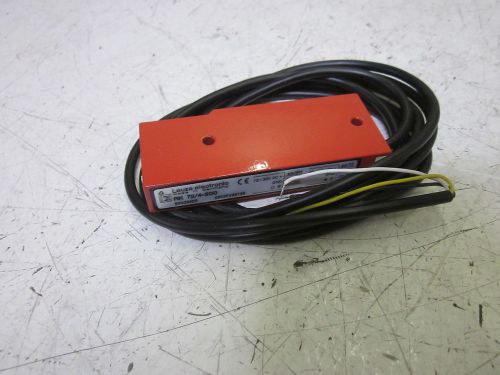 LEUZE ELECTRONIC RK 72/4-200 PHOTOELECTRIC SENSOR 10-30VDC *NEW OUT OF A BOX*
