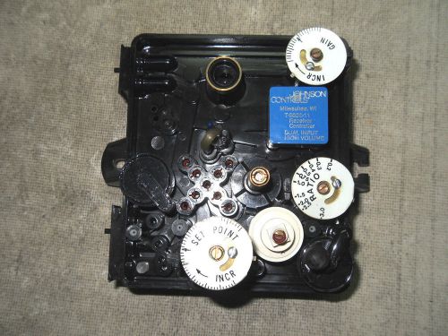 (RR7-4) 1 USED JOHNSON CONTROLS T-9002-11 HIGH VOLUME RECEIVER CONTROLLER