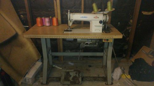 Juki ddl-5550n mechanical industrial sewing lockstitch machine complete w/ stand for sale