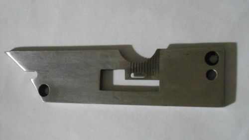 Union Special 43400 B Needle Plate
