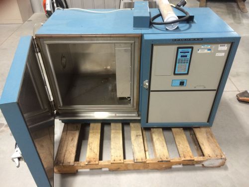 Thermotron 3.5-s  environmental temperature test chamber for sale