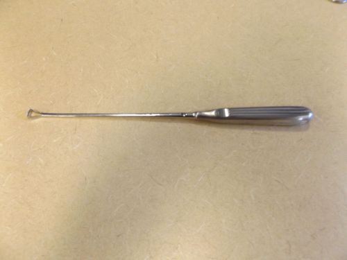 V. Mueller Uterine Curette, GL1630-001