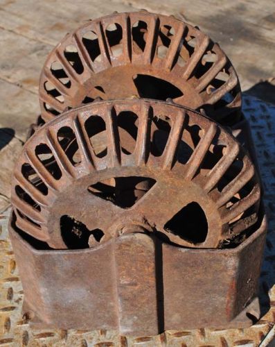 Original old farm master cast iron hog pig oiler double wheel skeleton type for sale