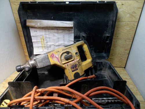 Dewalt DW531 Rotary Hammer w/ Full Size Case and lots of bits - Free Shipping!
