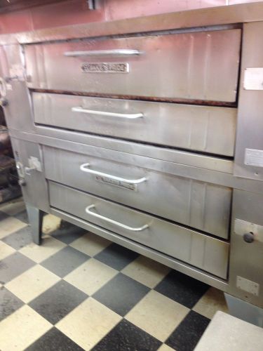Bakers Pride 600y Pizza Oven