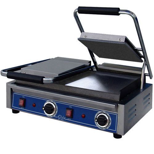Globe GSGDUE10 Bistro Panini Grill, Electric, Two Sided Grill,  Dual 10&#034; x 10&#034; S