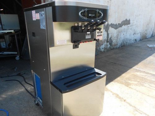 Taylor C713-27 soft serve Machine