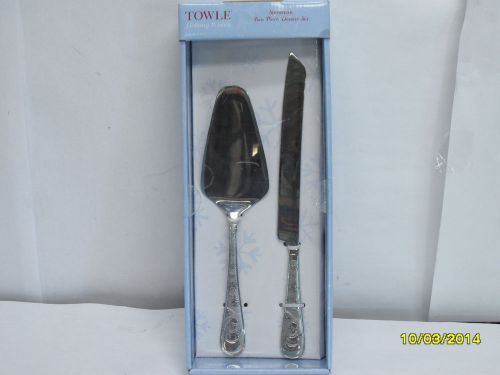 TOWLE Snowman Two Piece Dessert Set Cake Knife and Serving Spoon