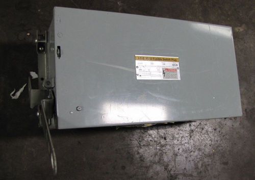 SIEMENS VACU-BREAK CLAMPMATIC UV364 200A 200 A AMP 600V FUSIBLE BUSWAY SWITCH