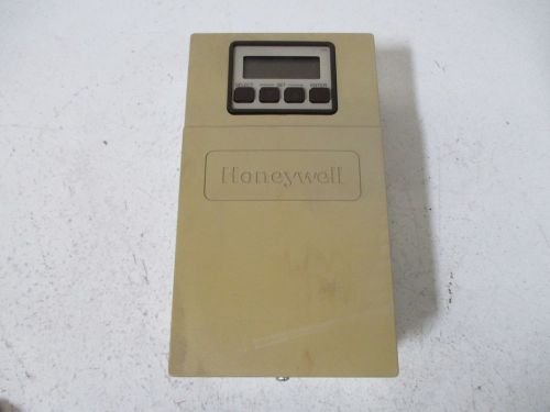 HONEYWELL T775A1001 TEMPERATURE CONTROLLER *USED*