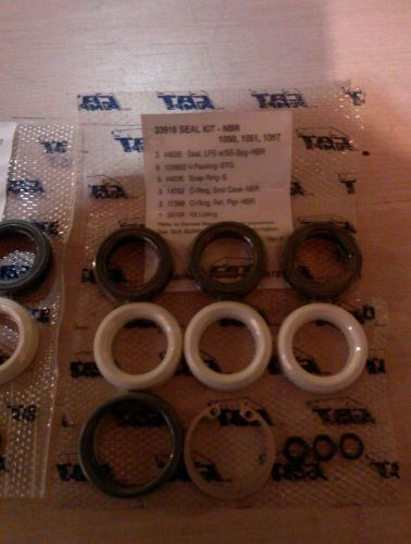 33916 SEAL KIT FOR CAT PUMP 1050, 1051 &amp; 1057 PUMP **Priority Shipping 2 days