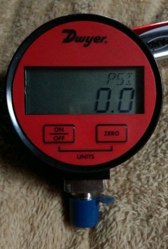 Dwyer dpgab-09 digital pressure gauge with boot, dry air, range 0 to 200psig for sale