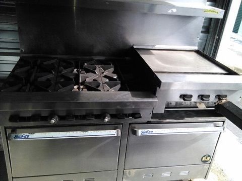 Beautiful US Range Sunfire 60&#034; Gas Restaurant Range with Griddle and Grill !