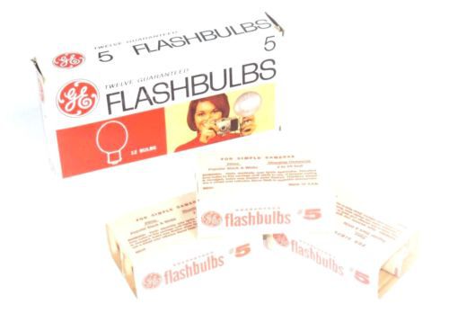 BOX OF 12 NEW GENERAL ELECTRIC GE #5 FLASHBULBS