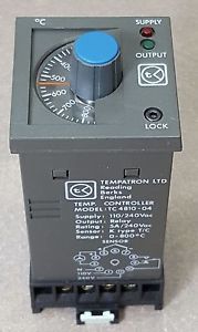 TEMPATRON LTD Temperature Controller TC4810-04 W/base. 110/240Vac, 0-800 C