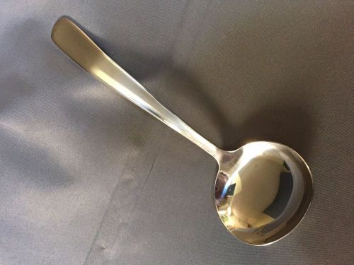 Gravy ladle ~ oxford pattern ~ 3/4 oz ~ mirror finish stainless steel ~ new! for sale