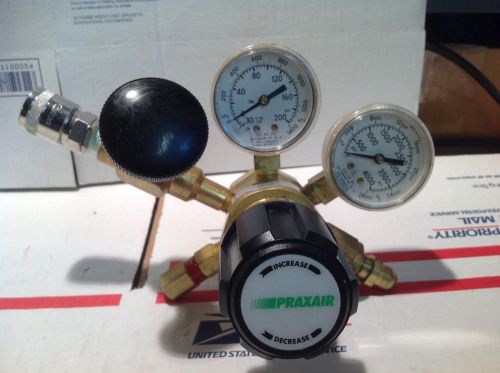 Praxair gas regulator cga 540  model 412331-000 cga-540  with shut off valve for sale