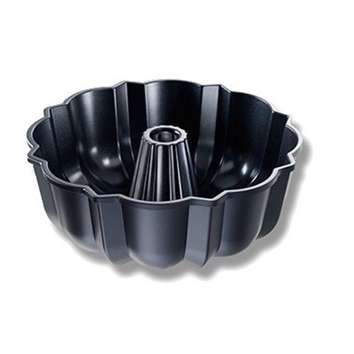 Chicago Metallic 50136 Bundt® Pan 10-1/8&#034; diameter 12 cup capacity  - Case of 6