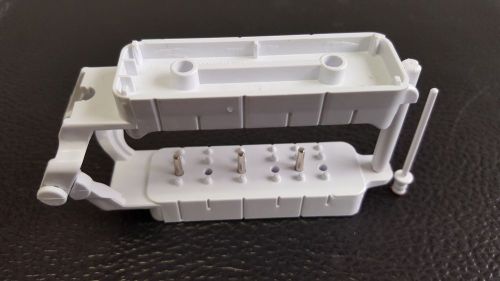 Dental Lab Equipment: Disposable Articulator - White