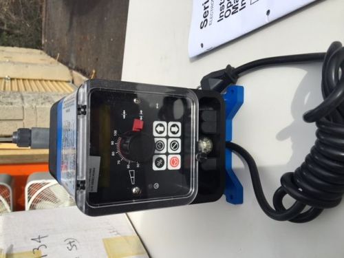Electronic metering pump