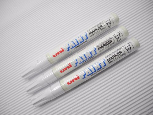 3pcs uni-ball  paint px-20 2.2mm-2.8mm oil based marker white(marks on anything for sale