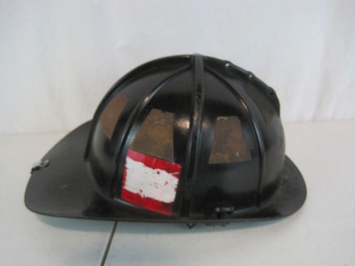 Cairns firefighter black helmet turnout bunker gear model 1044 (h515) for sale