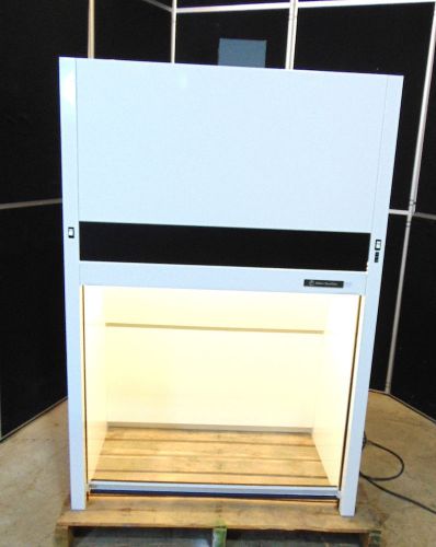 Fisher hamilton 3&#039; pace/aire fume hood w/blower light- blower works good!  s1435 for sale