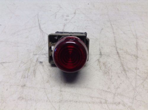 Allen Bradley 800E-2D0 Red Illuminated Button 800E 800E2D0